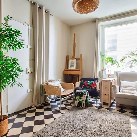 Cozy 1 Mezzanine & 1Bedroom Louvre Moulins Free Netflix-2